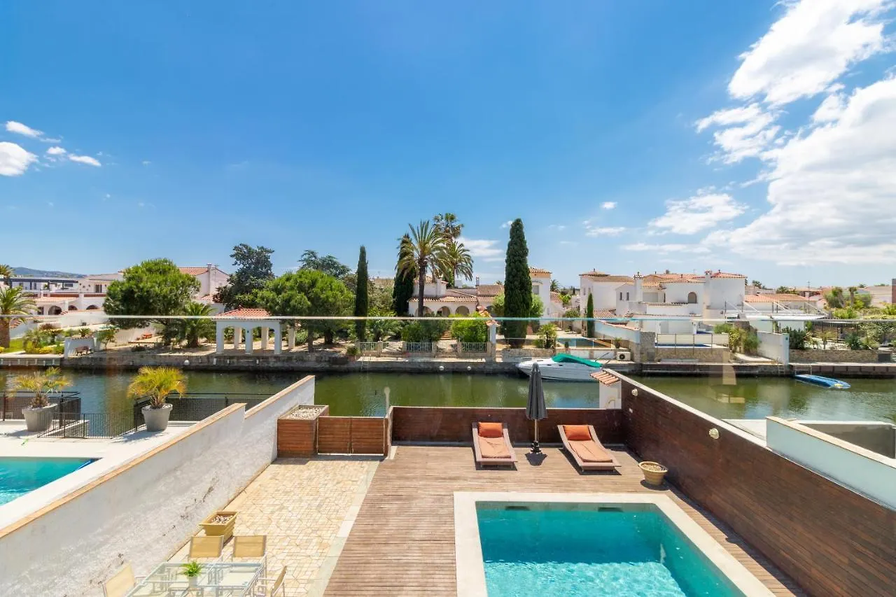 Apart-Rent Casa Al Canal Llobregat 0106 Empuriabrava Hiszpania